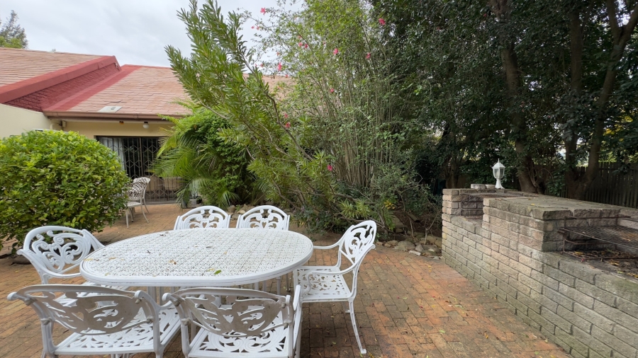To Let 2 Bedroom Property for Rent in Welgelegen Western Cape